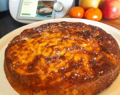 Step <p>Ponga el molde en el horno unos 40 minutos a 180ºC. Una vez lista deje que se enfríe antes de desmoldar. Ya fría puede desmoldar la tarta y espolvorear por encima un poco de azúcar glas.</p><p><br></p> illustration