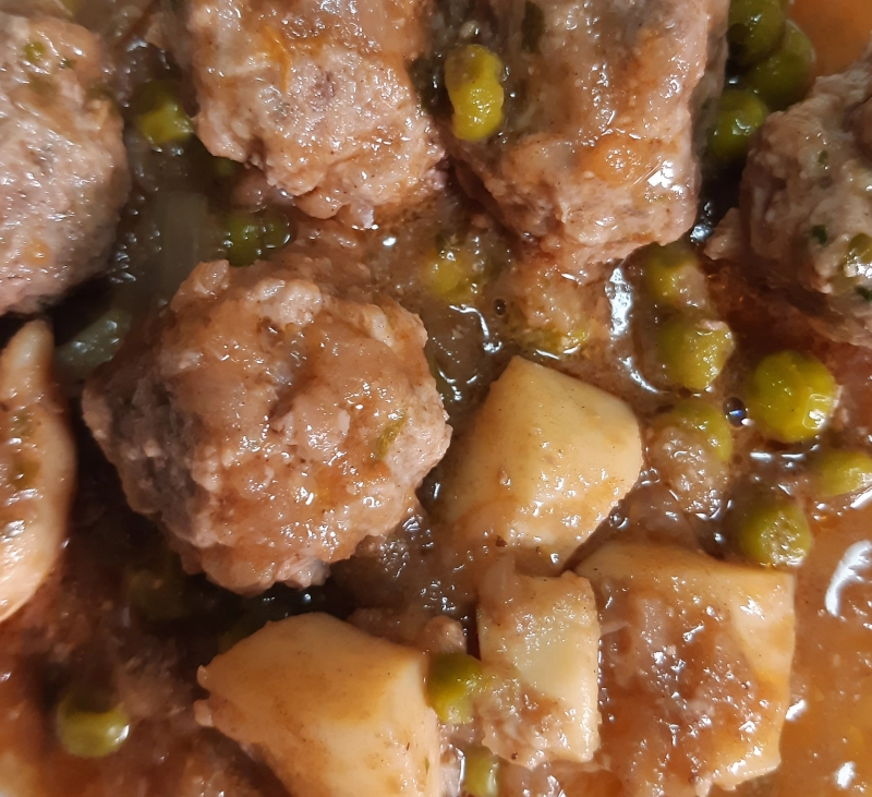 Sepia con albóndigas con Thermomix