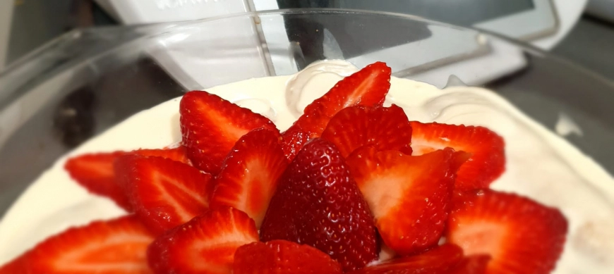 TIRAMISÚ DE CAFÉ A LA FRESA