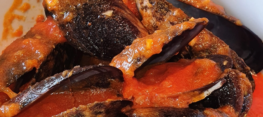 MEJILLONES AL VAPOR CON SALSA PICANTE EN THERMOMIX ®