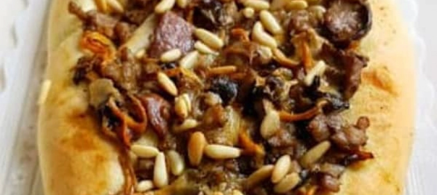 COCA DE ROVELLONS, CAMAGROCS Y BOTIFARRA ESPARRACADA EN THERMOMIX®