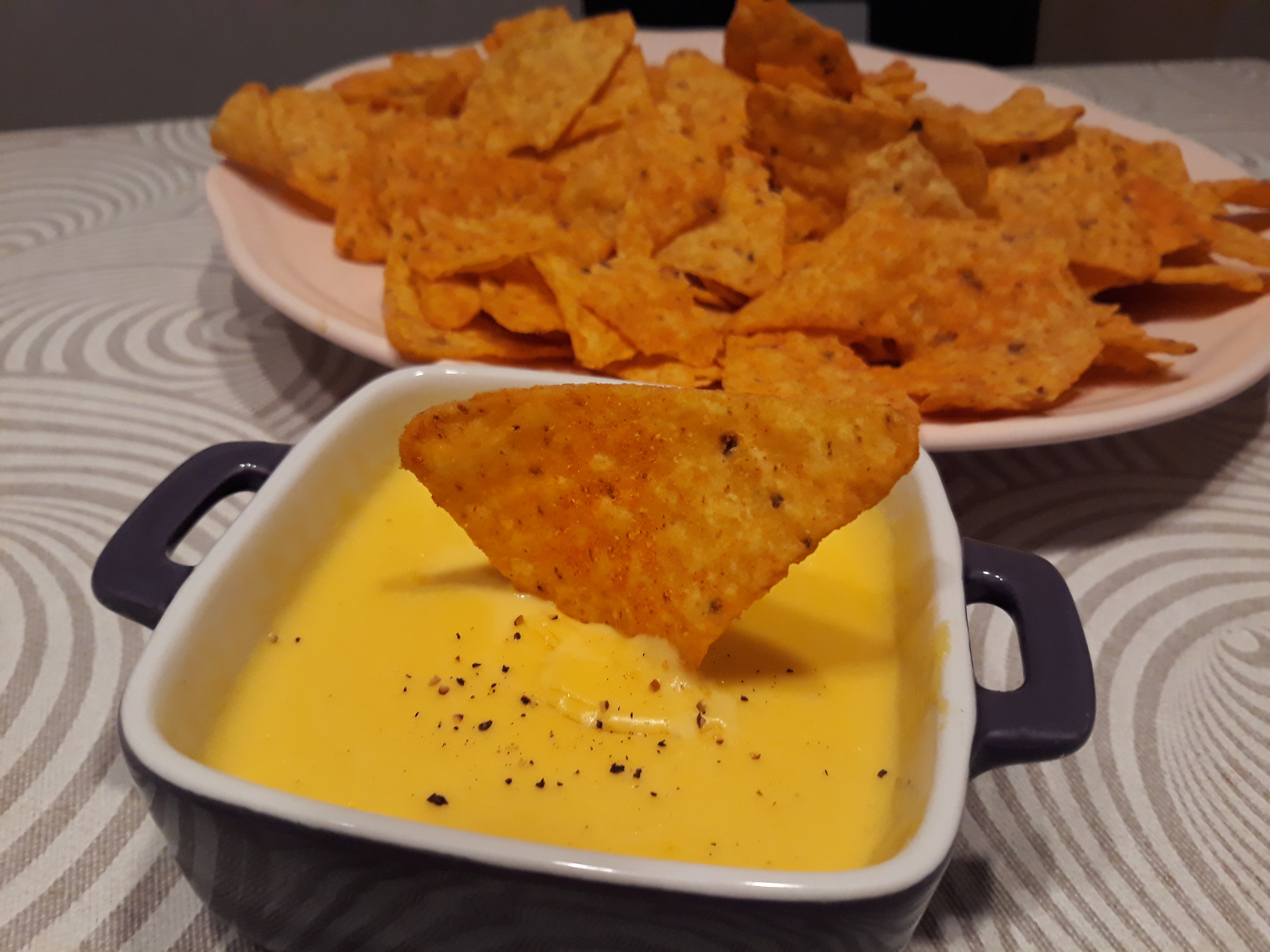 Salsa de queso cheedar - Aperitivos, entrantes y tapas - Blog de LAURA HOYOS GUILLAMON de