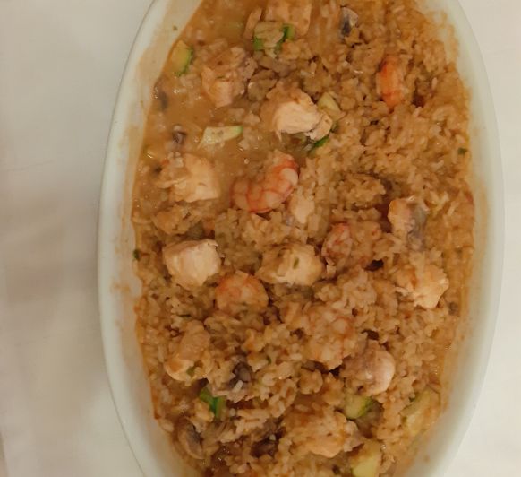 ARROZ CREMOSO DE GAMBONES,SALMÓN Y VERDURAS