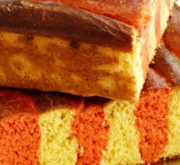 Pan de Sant Jordi tipo brioche, con Thermomix® . Masas, panes y