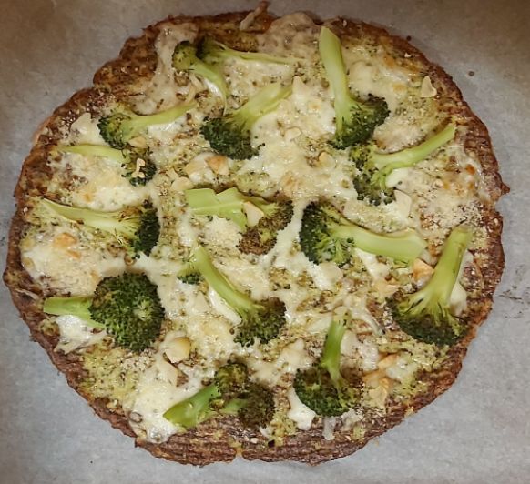 Pizza con masa de Brócoli