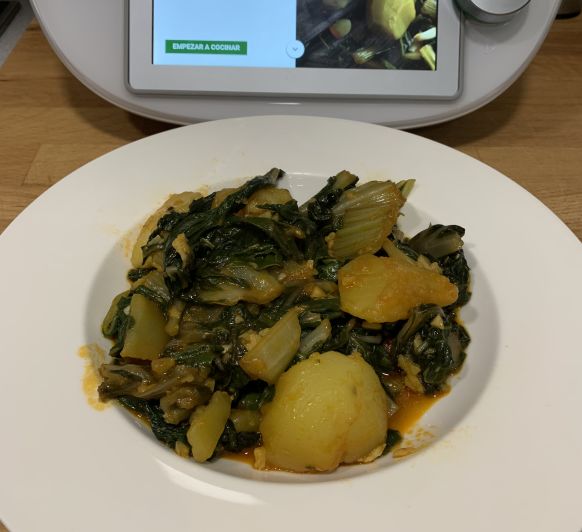 Acelgas con patatas en Thermomix®