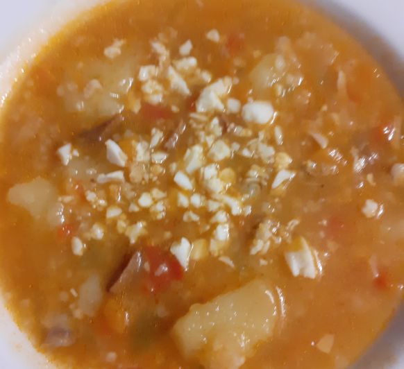 PATATAS CON ALMEJAS Y CALAMARES