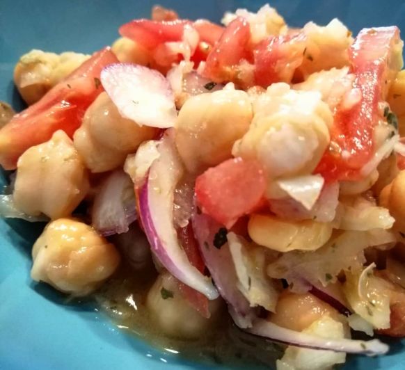 Ensalada especiada de garbanzos