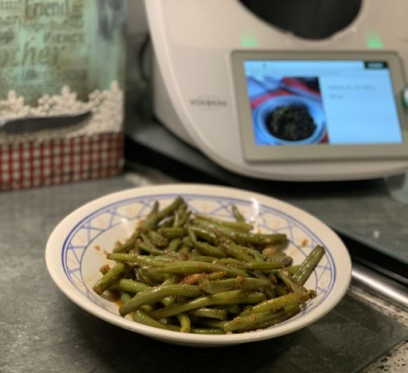 Judías verdes crujientes con ajos caramelizados
